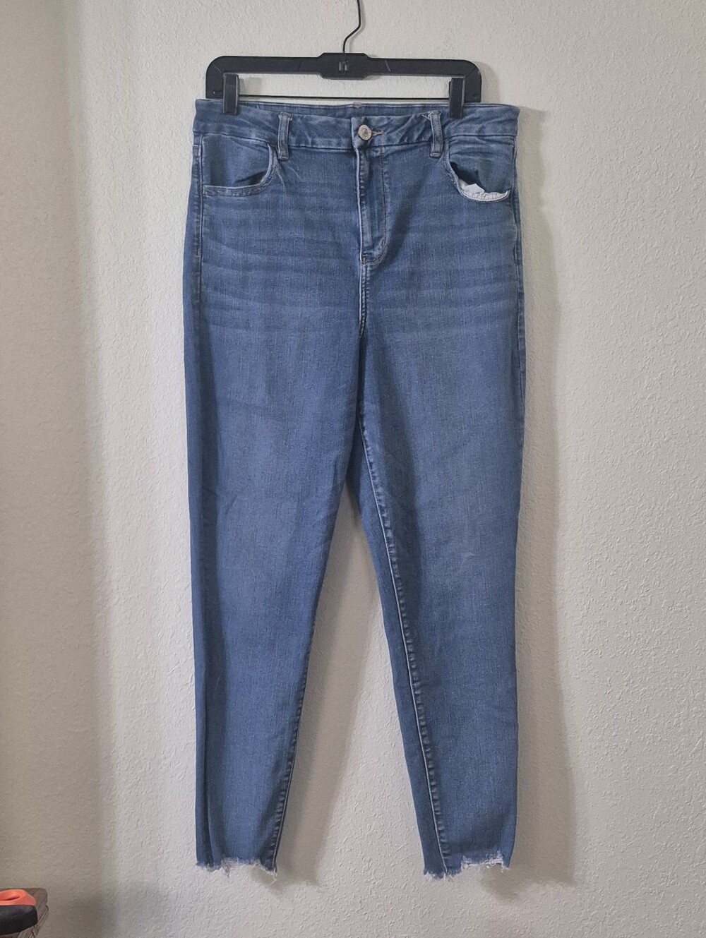 American Eagle Outfitters Women's Skinny Jeans in Blue Denim